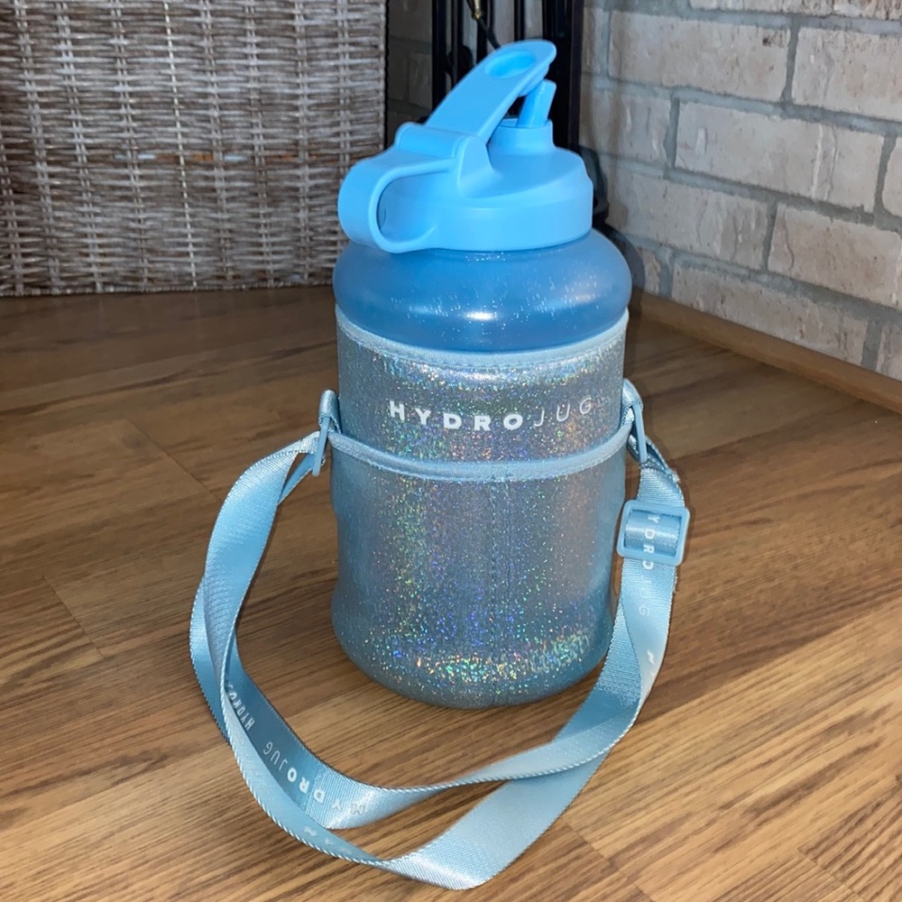 Holographic HydroJug